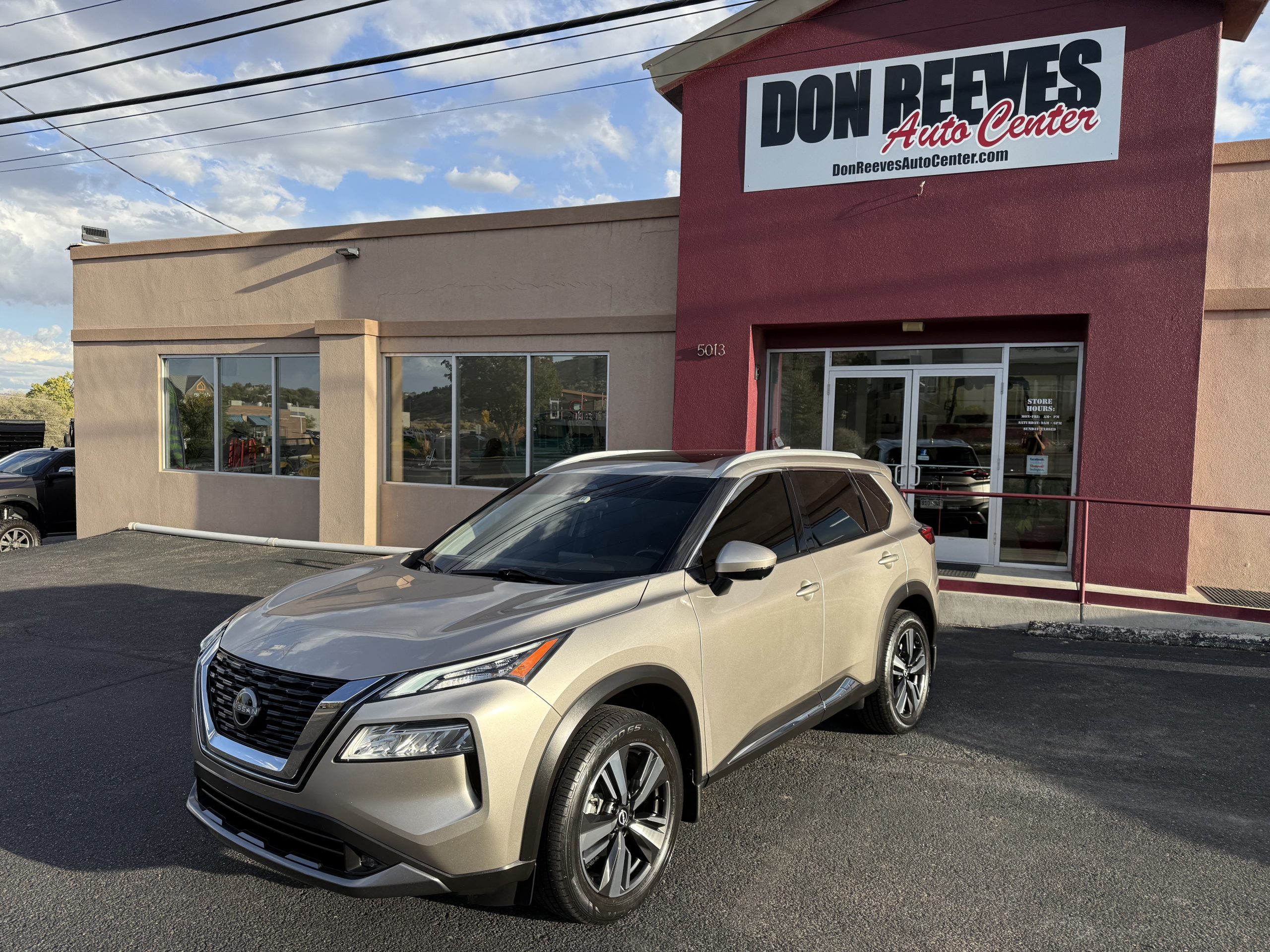 2022 Nissan Rogue SL