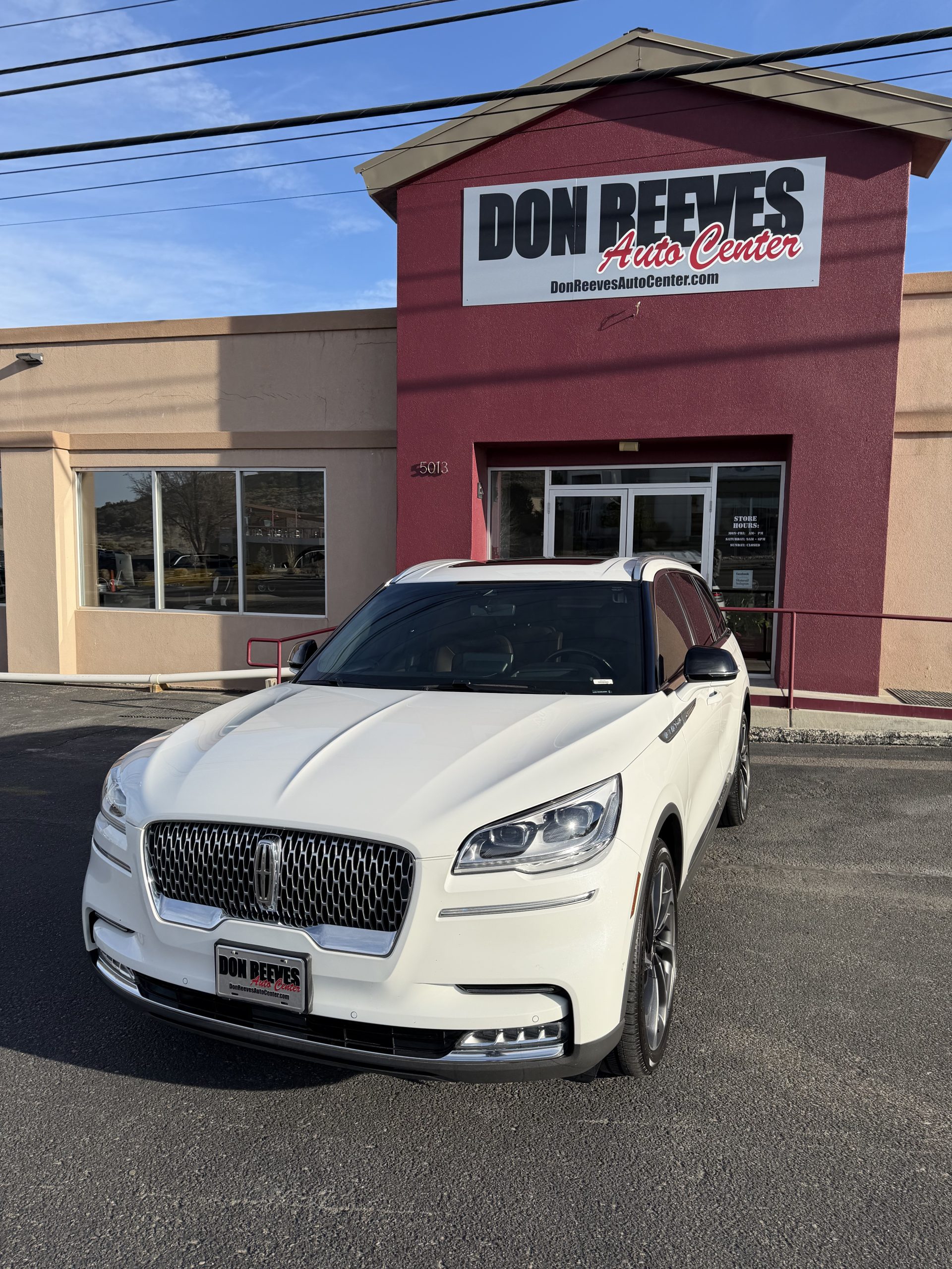 2022 Lincoln Aviator Reserve Luxury and Element Package| AWD| Loaded